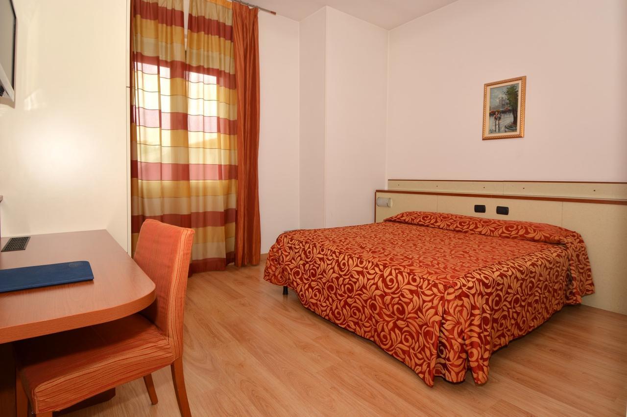 Hotel Eolo Sermide Екстер'єр фото