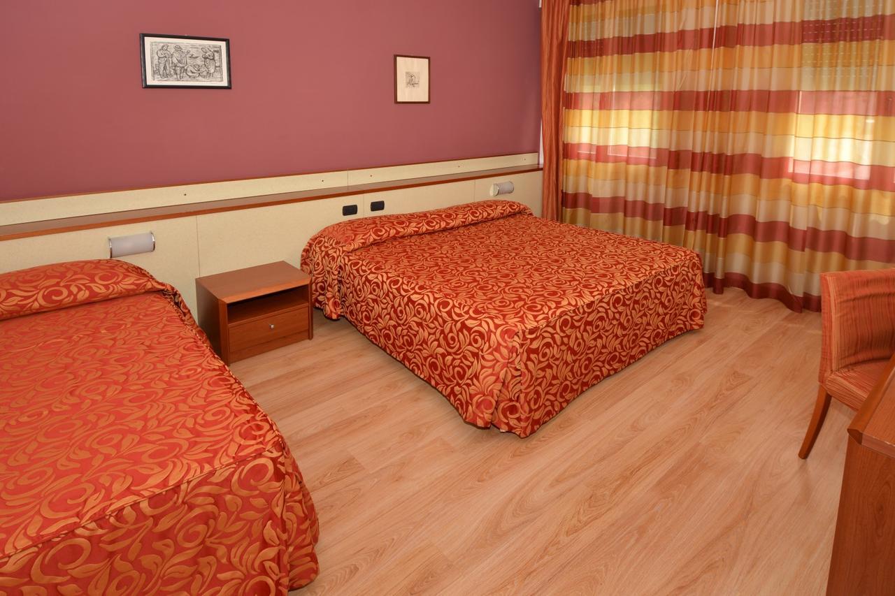 Hotel Eolo Sermide Екстер'єр фото